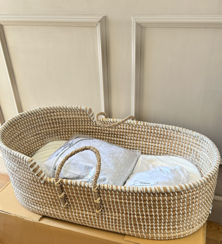 Natural Seagrass Moses Basket with Stand - Natural - Mokee